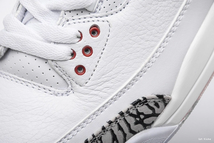 Free Line 3 Cement Retro Jordan  Throw 923096-101 White 1112